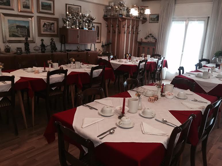 Hotel Garni Hirsch Canazei Zewnętrze zdjęcie