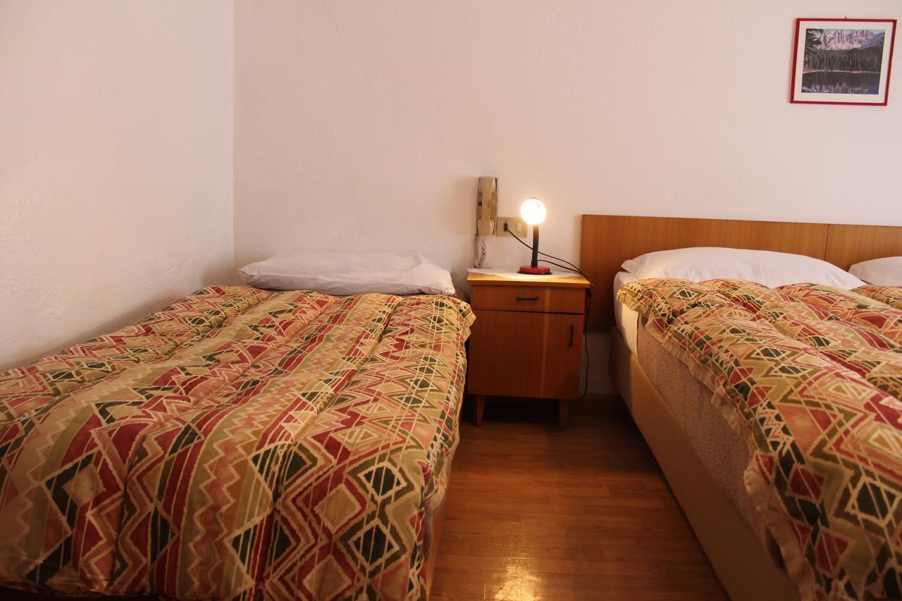 Hotel Garni Hirsch Canazei Zewnętrze zdjęcie