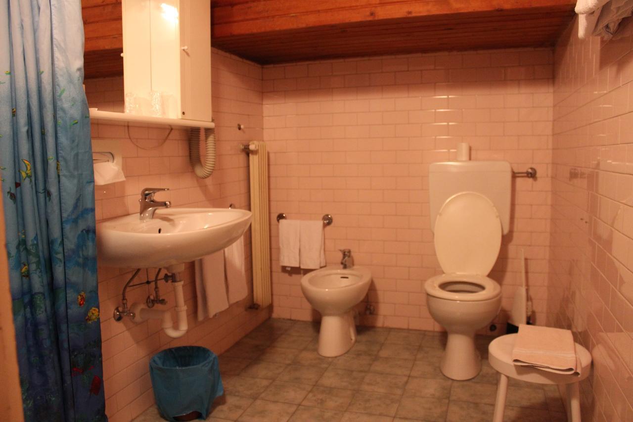 Hotel Garni Hirsch Canazei Zewnętrze zdjęcie