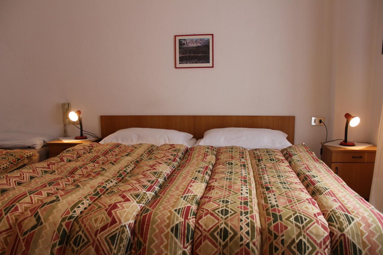Hotel Garni Hirsch Canazei Zewnętrze zdjęcie