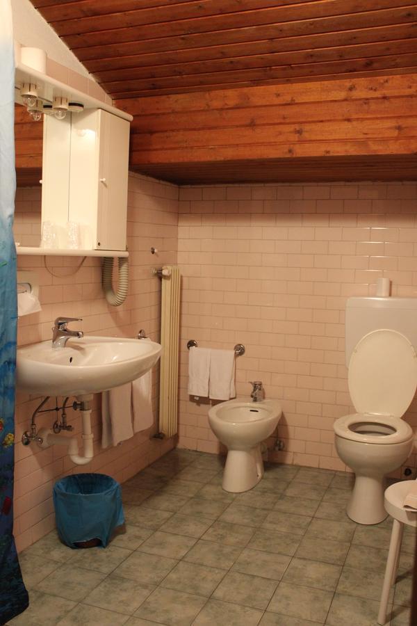 Hotel Garni Hirsch Canazei Zewnętrze zdjęcie